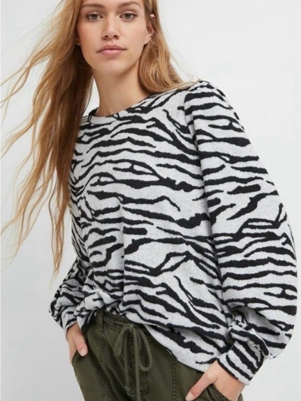 Sanctuary Y2K Zebra-Print Pullover Puff Sleeves Sweater Size Large
